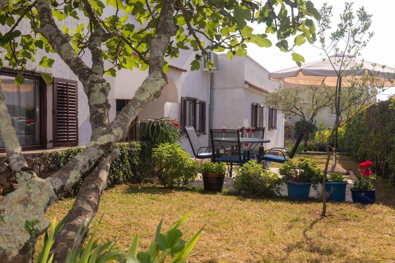 Apartments In Njivice/Insel Krk 34038 Екстер'єр фото