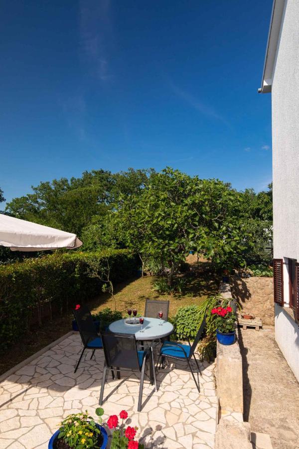 Apartments In Njivice/Insel Krk 34038 Екстер'єр фото